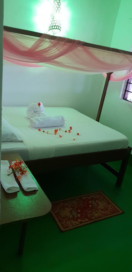 Ocean Breeze Lodge Zanzibar Buitenkant foto